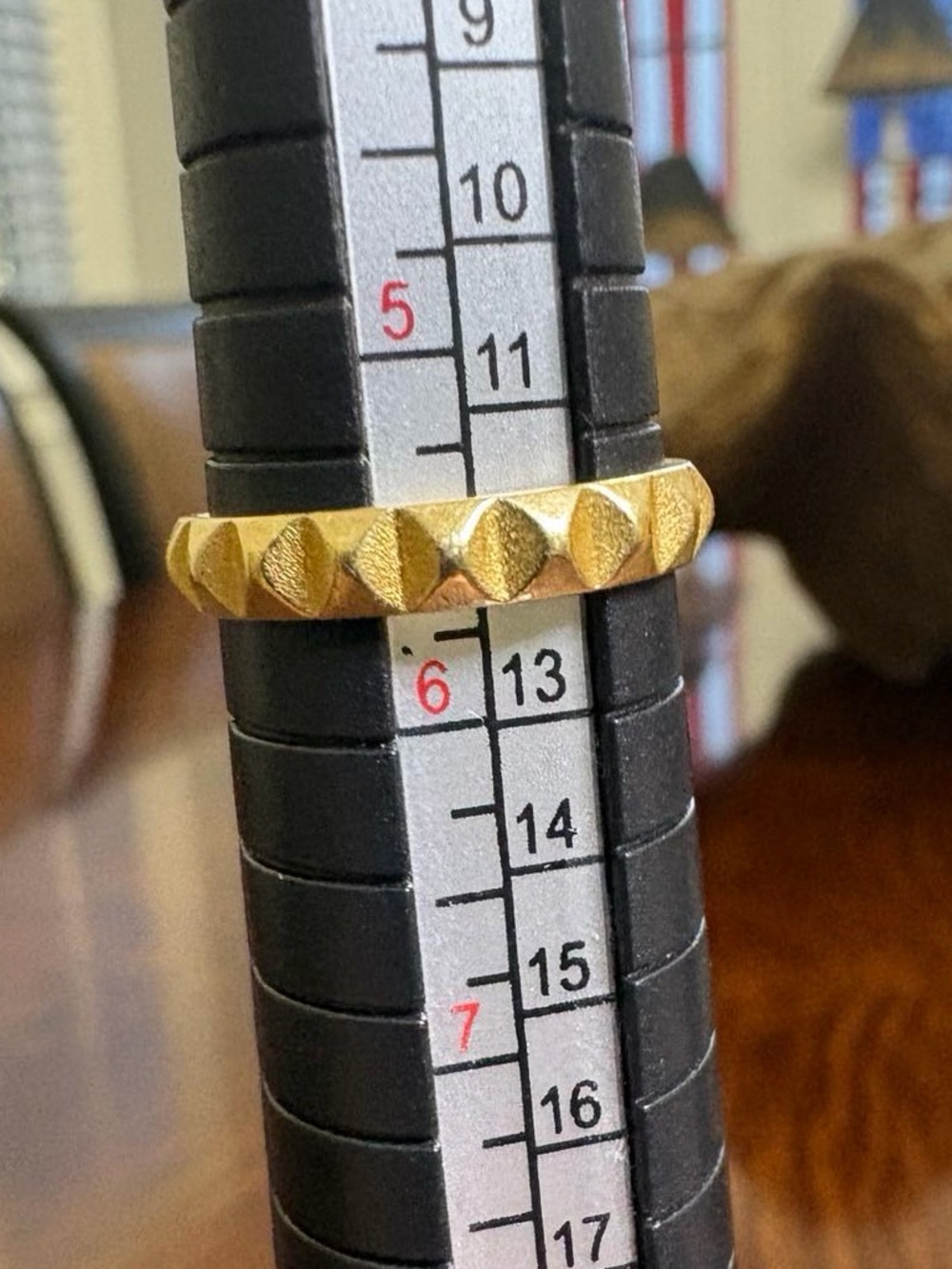 Maria Samora PYRAMID RING ~ 18K GOLD - Picture 6 of 7